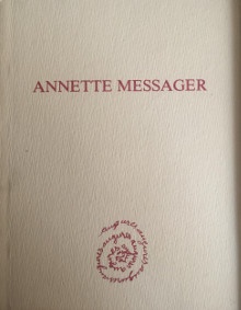  p Augures p p Messager Annette p 